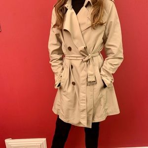 Uniqlo Nude Women’s Trench Coat! 🧥